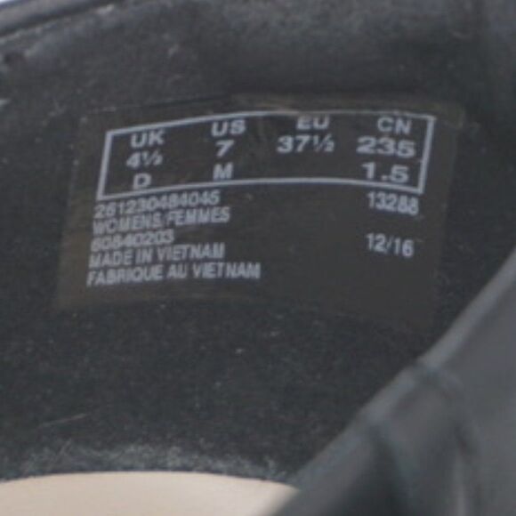 Clarks Sumerset Black Round-Toe Flats, Size 7 - Picture 4 of 8